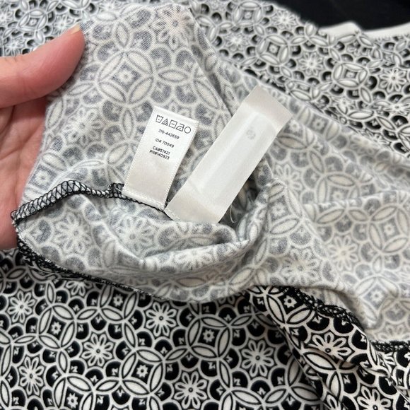 Ann Taylor Loft Black & White Geometric / Floral Print Dress Fit & Flare Size 10 - Picture 7 of 9